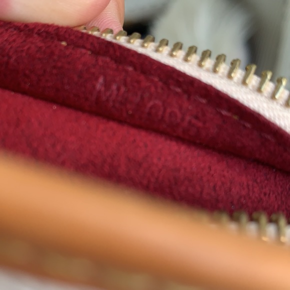 Louis Vuitton White Multicolore Shirley Clutch - Picture 8 of 14